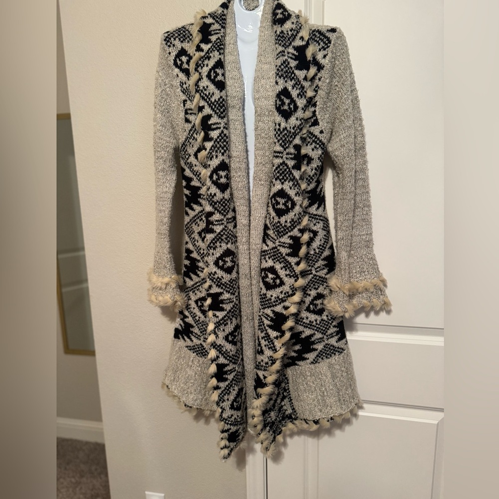 VENUS Cardigan Sweater in Black and Cream